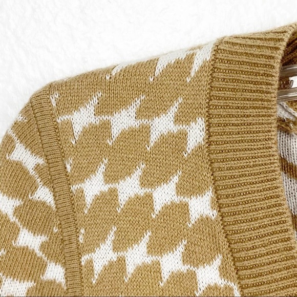 BANANA REPUBLIC Gold And Cream Long Sleeves Sweater, Size Small - Picture 7 of 8